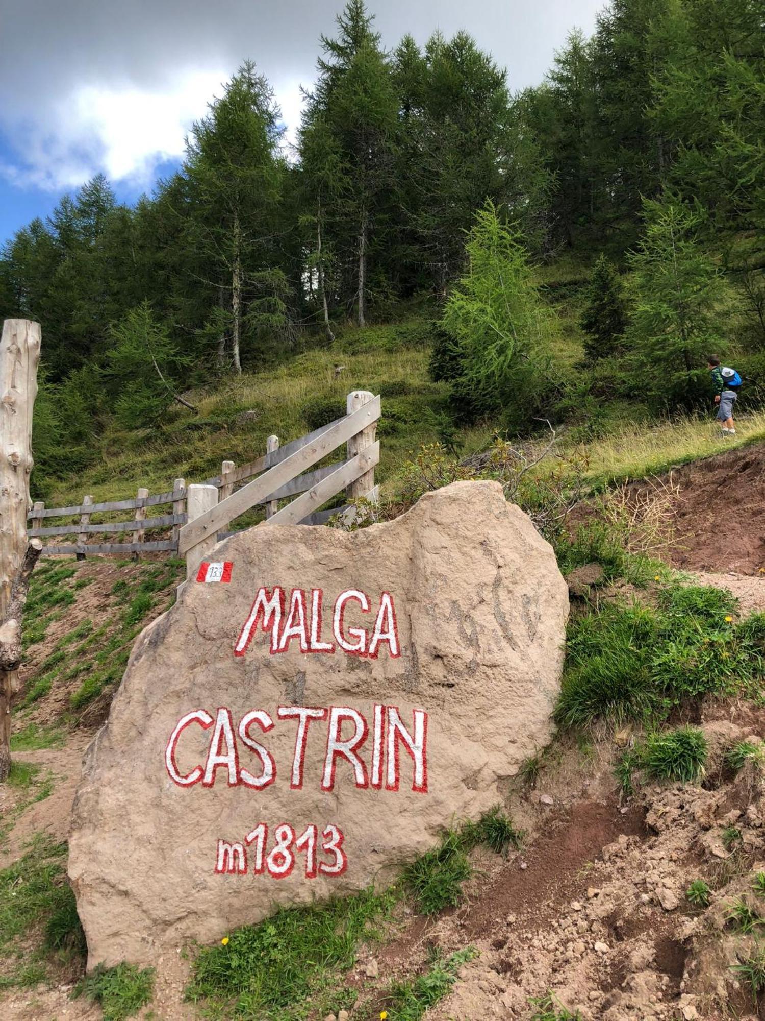 Appartamento Cologna Castelfondo ภายนอก รูปภาพ